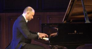 Произведения на Бах и Шопен представи пианистът Пиетро Масса във втория ден от Седмицата на камерната музика в Добрич