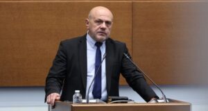 Работата по изготвяне на Социален план за климата тече от два месеца, каза вицепремиерът Томислав Дончев в парламента