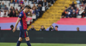 Роберт Левандовски е получил контузия при победата на Барселона срещу Селта