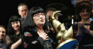 Сатиричният театър раздаде наградите „Златен кукерикон“
                                                                                                ОБНОВЕНА Мая Новоселска: Моята реалност е театърът