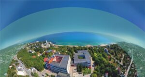 Студенти от Велико Търново спечелиха състезанието по наказателноправни науки във Варненския свободен университет