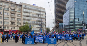 Транспортните работници от КТ "Подкрепа" и КНСБ на протест в София с искане за увеличение на заплатите