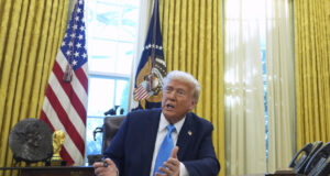 Тръмп подписа указ за улесняване на привиличането в САЩ на корпоративни инвестиции от над 1 милиард долара