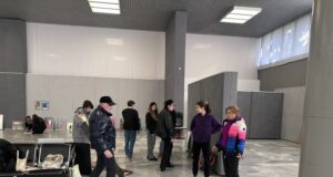 Търговищко училище отбелязва с изложба 55 години от основаването си