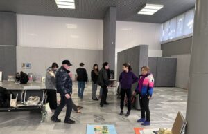 Търговищко училище отбелязва с изложба 55 години от основаването си