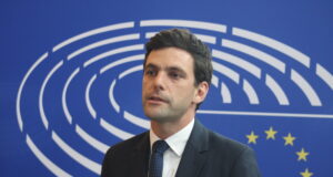 Честният разговор с избирателите изисква ясно да заявим, че трябва да се инвестира по-сериозно в отбрана, каза евродепутатът Никола Минчев