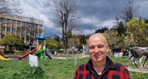 Ще се радвам смолянският „Николай Хайтов“ да се идентифицира и като драматично-куклен театър, каза за БТА режисьорът Петър Тодоров