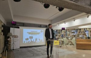Директорът на „Амнести Интернешънъл-България“ Найден Рашков по време на представянето на годишния доклад на организацията.