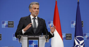 АНП: Нидерландският премиер Дик Схоф: Трябва да се реагира спокойно на новата заплаха на Тръмп за митата