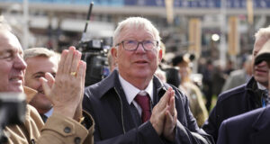 Ако Алекс Фъргюсън бе треньор днес, сигурно щяха да го вкарат в затвора, шегува се Патрис Евра