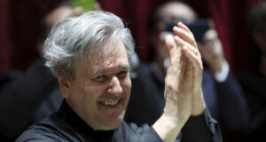 Антонио Папано получи званието Почетен диригент на Кралската опера в Лондон