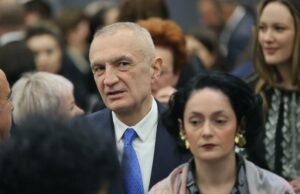Бившият албански президент Илир Мета е официално обвинен в корупция и пране на пари