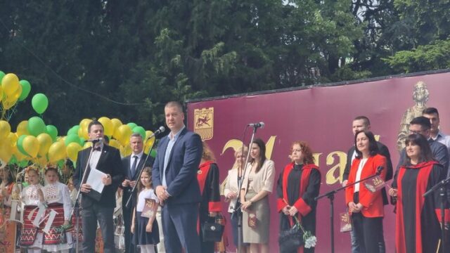 В Стара Загора имаме истински просветители на делото на светите братя Кирил и Методий и техните ученици, каза кметът Живко Тодоров