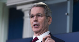 Вашингтон и Киев подписаха икономическо споразумение за природните богатства на Украйна, обяви американският министър на финансите