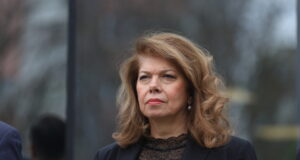 Вицепрезидентът Илияна Йотова ще участва в тържествено отбелязване на Деня на храбростта и празника на Българската армия при контингента ни в КейФОР