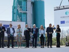 ДОПЪЛНЕНА
                                                                                                През юни ще бъде открита нова схема по програма "Хоризонт Европа" за използване на излезли от употреба отпадъчни материали, каза еврокомисар Екатерина Захариева