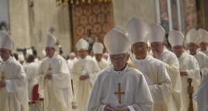 Кардиналите по време на литургия на осмия ден от деветдневния траур във Ватикана за папа Франциск