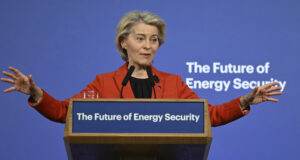 ЕС ще предложи вносът на газ от Русия да бъде спрян напълно до края на 2027 г.