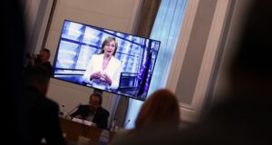 Еврото е доказателство за пред света, че България е на масата на силните, каза еврокомисарят Екатерина Захариева