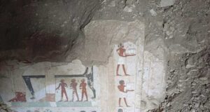 Египетски археолози откриха три гробници в Луксор