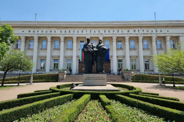 Експозиция с ценни старопечатни книги и гравюри от библиотеката на Рилския манастир се открива в Националната библиотека