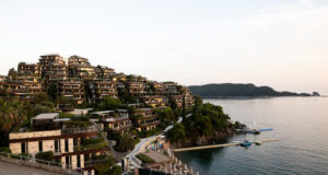 Жена загина при парасейлинг в Черна гора