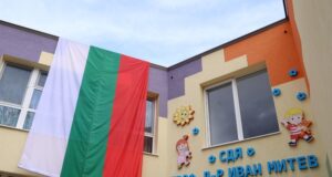 Изплатени са всички средства за компенсации за неприети деца в ясли и градини, посочват от МФ по повод недоволство на родители