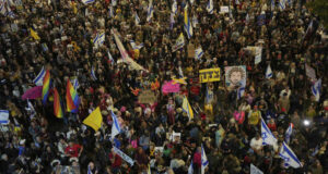 Израел увери, че живите заложници в Газа са 24 и отхвърли твърденията на Тръмп, че трима от тях са загинали