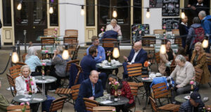 Икономиката на Великобритания нарасна с 0.7 на сто през първото тримесечие