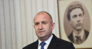 Румен Радев