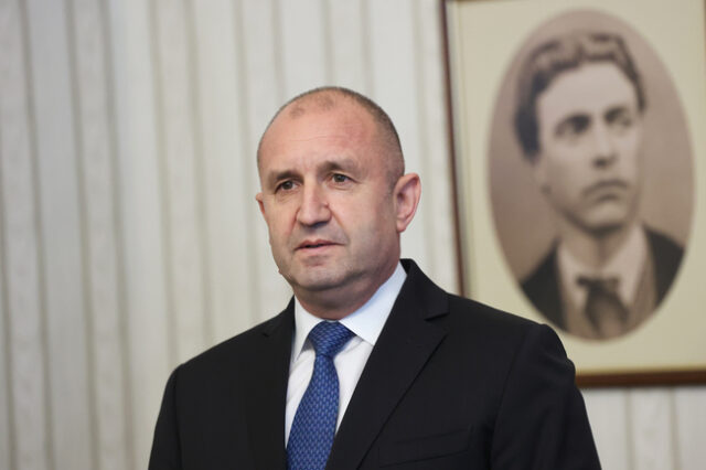 Румен Радев