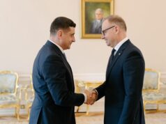 Кандидатът за президент на Румъния Джордже Симион се срещна с полския президент Анджей Дуда във Варшава
