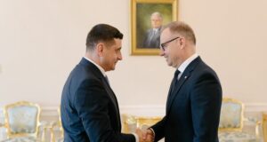 Кандидатът за президент на Румъния Джордже Симион се срещна с полския президент Анджей Дуда във Варшава