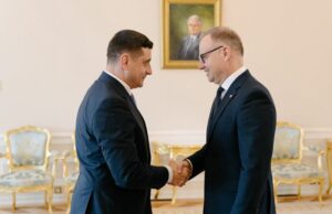 Кандидатът за президент на Румъния Джордже Симион се срещна с полския президент Анджей Дуда във Варшава