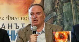 Книгата „Планът „Елиминирай Европа“ дава своя принос в кауза, която трябва да бъде на всички нас, според проф. Владимир Чуков