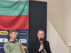 Красимир Балъков поиска членска карта с номер 10, както и номер 8 за Христо Стоичков на откриването на фенклуба на националния отбор по футбол