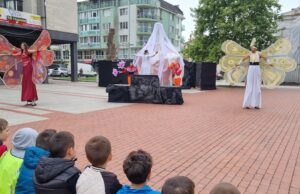 Международният фестивал за спектакли за деца „Вълшебната завеса“ беше открит в Търговище
