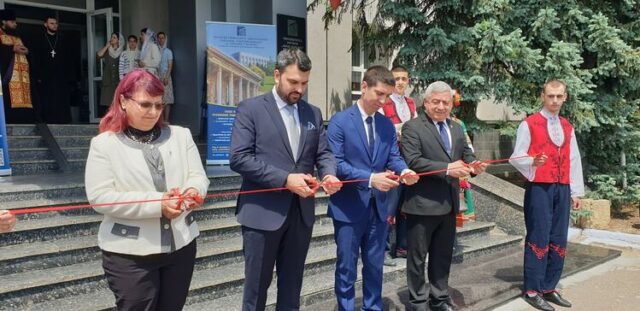 Министрите на външните работи на България и Молдова официално откриха филиал на български университет в Тараклия