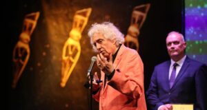 Наградата „Златно перо“ е доказателство, че списание „ЛИК“ може да има днешен свой живот, каза доц. Георги Лозанов