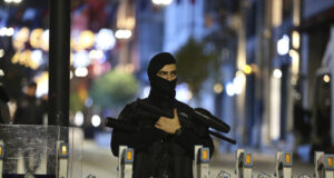 Над 70 души са задържани при операция срещу телефонни и онлайн измами в Турция