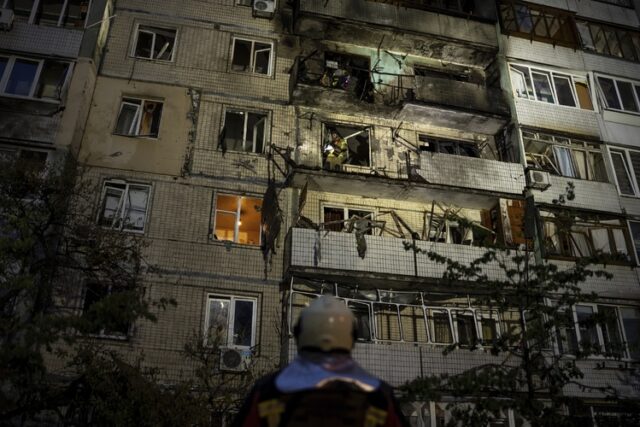 Най-малко трима са загиналите в Украйна след нощните руски удари