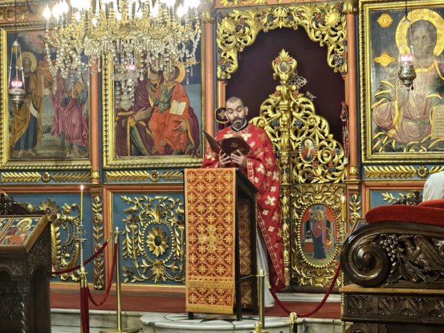 Нека да се вглеждаме по-често в персоналната си отговорност, каза пред миряните в храм „Света Троица“ в Русе отец Недялко Димитров