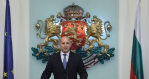 Новото мнозинство в парламента погази Конституцията и законите, употребявайки председателя на Народното събрание, посочва Румен Радев