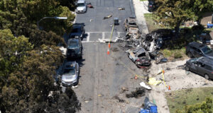 ОБНОВЕНА
                                                                                                Броят на загиналите при самолетната катастрофа в Сан Диего преди два дни нарасна на 6 души