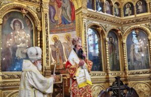 ОБНОВЕНА Българският патриарх и Софийски митрополит Даниил отслужи литургия в храма „Св. великомъченик Георги Победоносец"