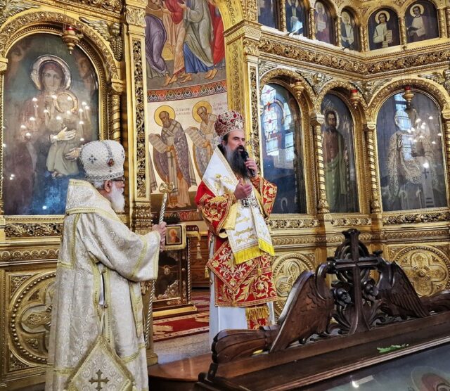 ОБНОВЕНА Българският патриарх и Софийски митрополит Даниил отслужи литургия в храма „Св. великомъченик Георги Победоносец"