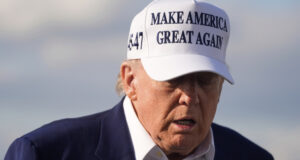 ОБНОВЕНА
                                                                                                Федерален съд в САЩ блокира митата, наложени от Тръмп в „Деня на освобождението“; президентът вече обжалва съдебното решение