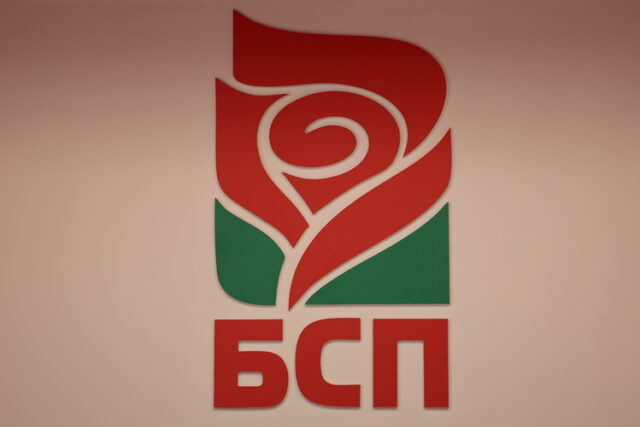 От БСП заявиха готовност да се включат в извозването на зрелостниците за матурите в София