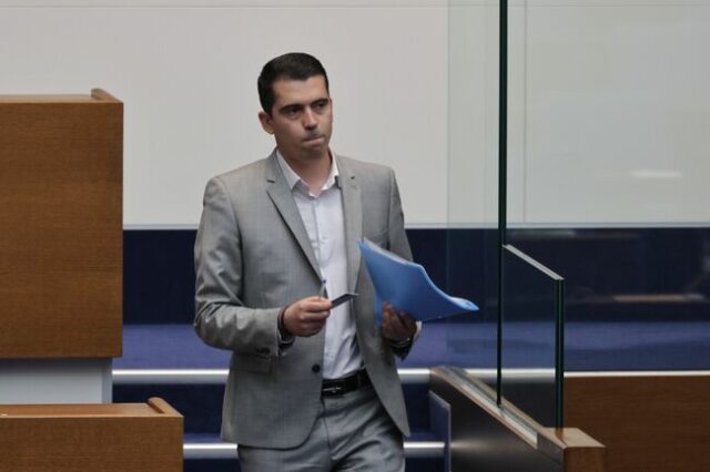 депутатът от ИТН Александър Рашев.
