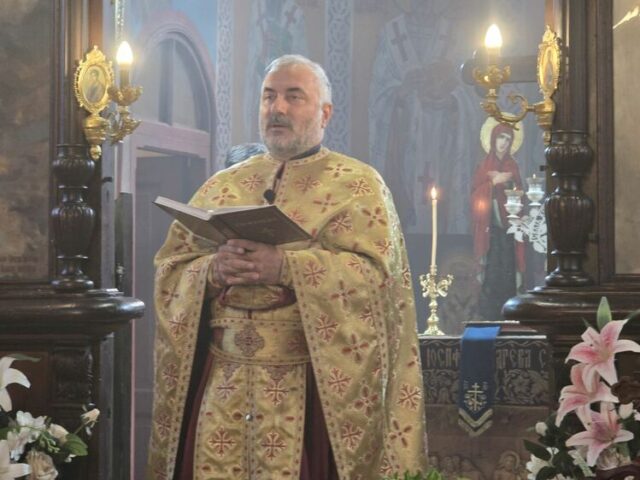 От жените зависи нашето оцеляване и бъдеще като християнска нация, каза отец Велико в добричкия храм "Света Троица"